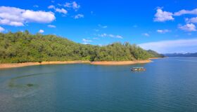 Begin your single-entry journey with Vietnam’s tranquil ambiance
